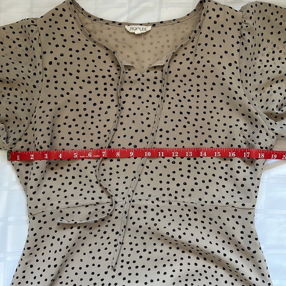 Roolee Tan Polka Dot Feminine A-line Flutter Sleeve Maxi Dress - Picture 3 of 14